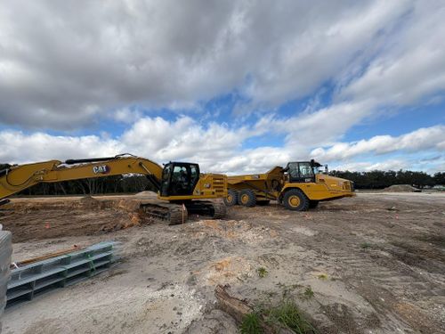Hauling for South Lake Loader Service in Minneola, FL