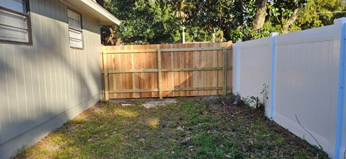 Vinyl Fence Installation for ASAP Fence & Gates - Central, FL in Leesburg, FL
