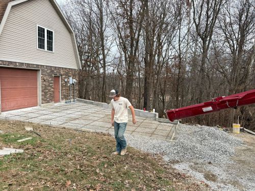Porches, Patios, & Firepits for Whitfield Concrete Construction in Solsberry, IN