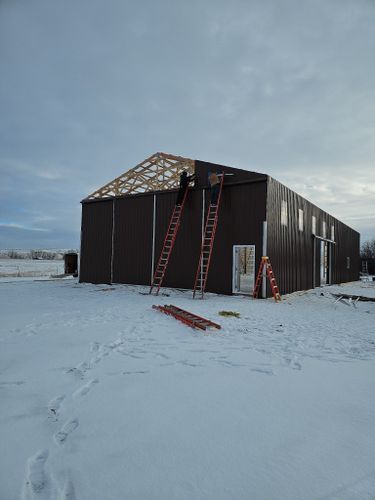 Pole Barn Construction for Blue Mountain Construction in Roundup, MT