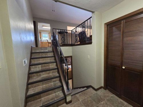  for Mike Paints in Peoria, IL