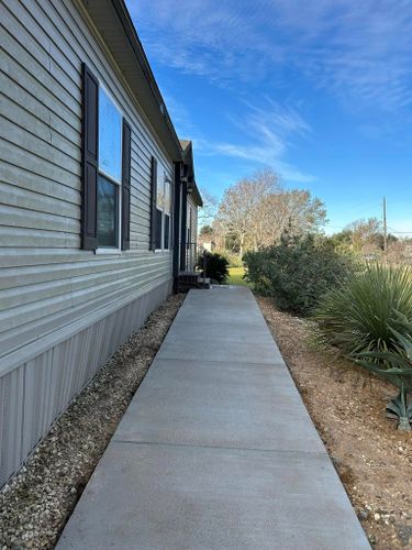Sidewalk Installation for Triple O Construction in Rosharon, TX