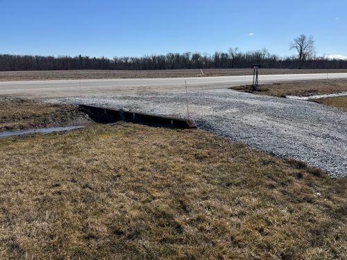 Driveways/Site Prep/Trucking for Shafer Excavating in Andrews, IN
