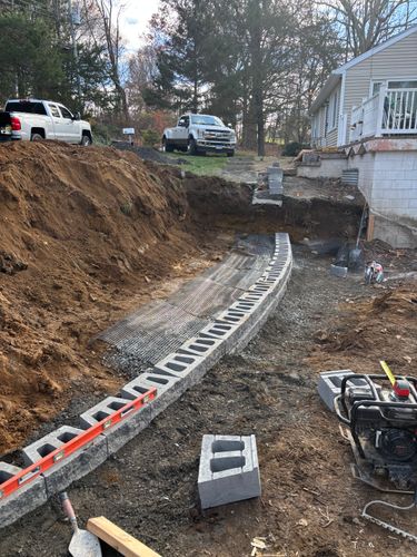 Retaining walls for Davis Services  in Bethany, CT