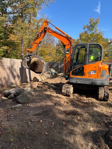 Hardscapings for Davis Services  in Bethany, CT