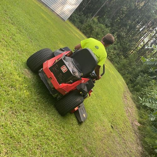 Lawn Maintenance for T&S Land Management Services in Effingham County, GA