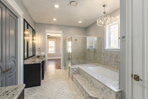 Bathroom Remodeling for Top Pro Construction in Chicago, IL