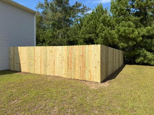 Wood Privacy for 4 In The Fire Fencing LLC in Darlington, SC