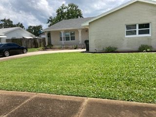 All Photos for Impressive Lawns 321 LLC in Titusville, FL