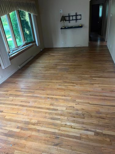 Floor Repair for Kozlowski’s Hardwood Floor Refinishing in Flat Rock, Michigan