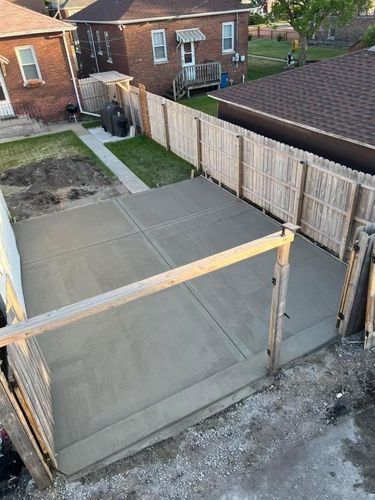 Patio Design & Installation for Luna Dynasty Concrete in Chicago, IL