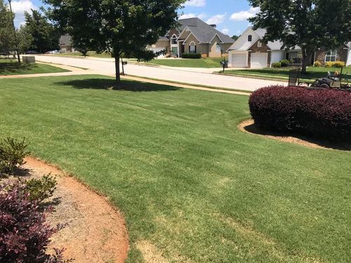 Lawn for Pinnacle Property Maintenance LLC in McDonough, GA