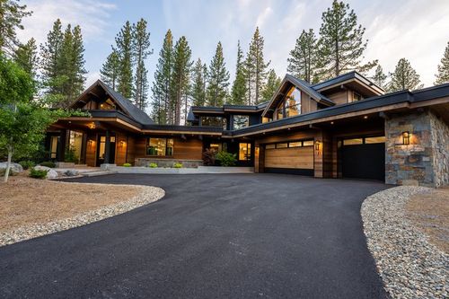 Luxury Custom Homes for Barraza Construction Inc in Truckee, CA