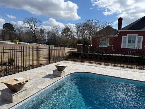  for Pennington Fence Co in Tupelo, MS