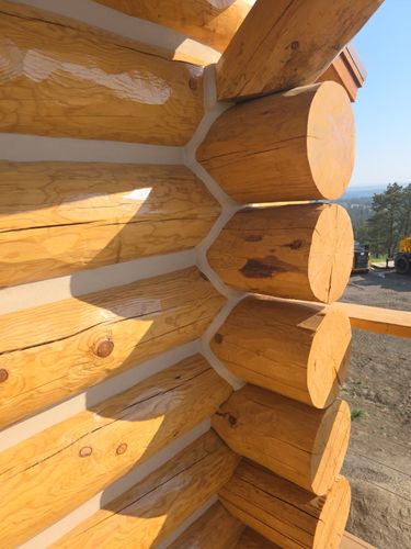 Log Home Finishing for Shay’s Chinking in Hamilton, MT