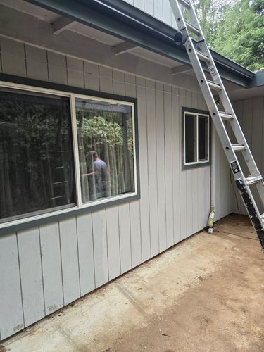 Siding for Matthew Brooms Construction  in Coos Bay, OR