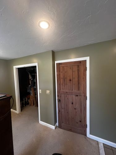 Interior for Green Valley Painting in Thompson, CT