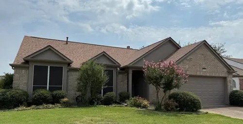 Roofing for E&D Premier Roofing & Solar  in Garland, TX