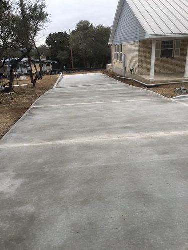 Concrete for United Concrete Construction L.L.C in San Marcos, TX