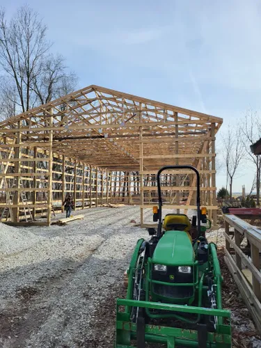 Pole Barns for Himelick's Construction in Elwood, IN