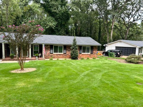 Mulch & Pinestraw Beds for Castillo’s Lawn Care in Monroe, GA