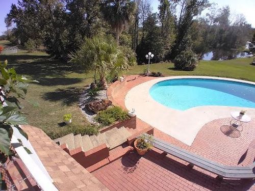 Tree and Shrub Care for Landrum’s Lawn & Tractor Services in Blountstown, FL