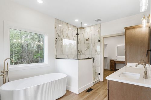 Custom Tile Showers for B4 Construction LLC in Cookeville, TN