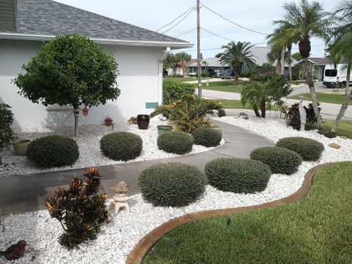 Flowerbed Installation and Maintenance for Unity Maintenance and More LLC in Englewood, FL