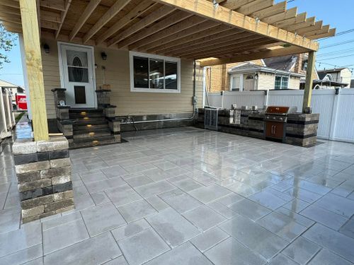 Patio Design & Construction for Alvarez Pavingstone INC. in Lyons, IL