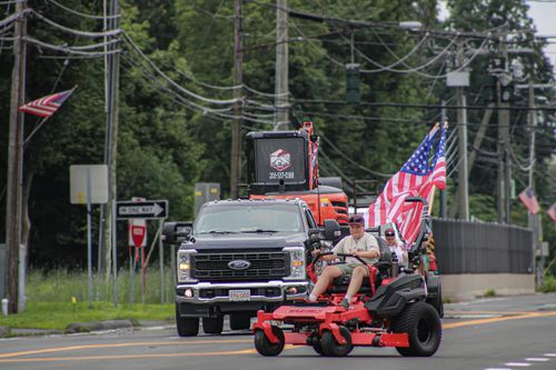 Mowing for B&L Management LLC in East Windsor, CT