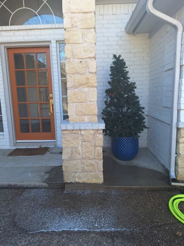 Driveway and Sidewalk Cleaning for Connected Exterior Cleaning in Dallas, TX