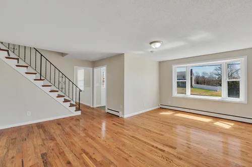 Under Contract: 419 Main St, Somers, CT 06071 for Nelson Foss - Realtor in South Windsor, CT