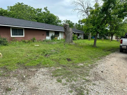 Mowing for Allen Lawn Care in Taylor, Texas