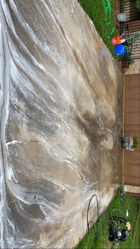 Driveway & Sidewalk Cleaning for MJCT Pressure Washing in Austin, TX