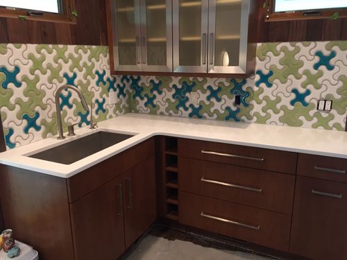 Custom tile backsplash for Cincinnati Custom Remodel LLC in Cincinnati, OH