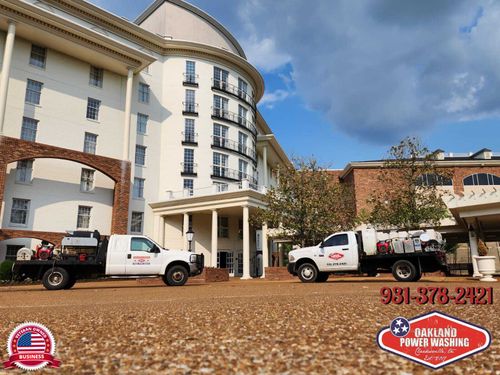 Store front exterior cleaning for Oakland Power Washing in Clarksville, TN