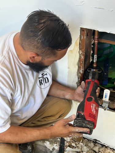 Carpentry for Resurrected Designs Construction in Lakewood, CA