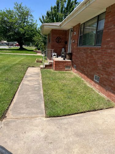  for Zac’s Lawn and Landscaping in Fort Smith, AR