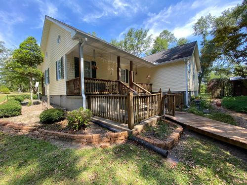 Deck & Patio Cleaning for BullCreek Pro Wash LLC in Claxton, GA