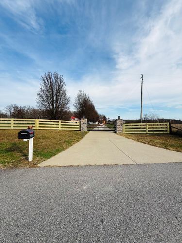  for Ap’s Fencing in McMinnville, TN