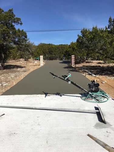 Driveways and Sidewalk Installation for United Concrete Construction L.L.C in San Marcos, TX