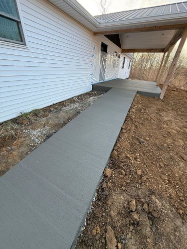 Porches, Patios, & Firepits for Whitfield Concrete Construction in Solsberry, IN
