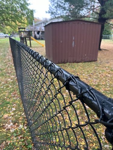 Residential and Commercial Chain  Link Fences for Illinois Fence & outdoor co. in Kewanee, Illinois