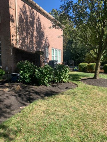 Mulching for Castle JR Landscaping & Painting LLC in Cincinnati, OH