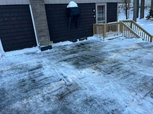 Residential Snow Plowing for LCP Property Management  in Windham, NH