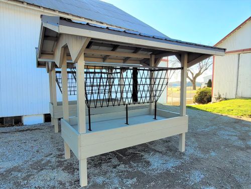 Hay Feeders for Pond View Mini Structures in  Strasburg, PA