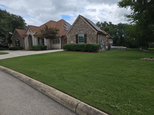 Mowing for Miller Mowing and Maintenance in San Antonio, TX