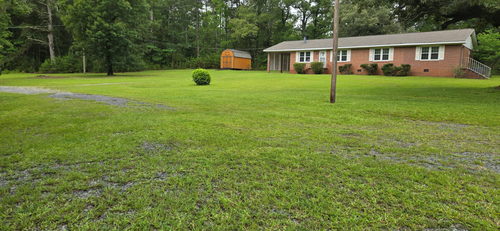 Mowing for Fresh Cut Yard & Lawn Care LLC in Forsyth, GA