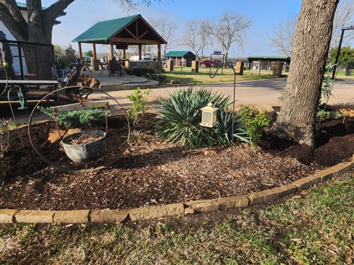 All Photos for Ornelas Lawn Service in Lone Oak, Texas