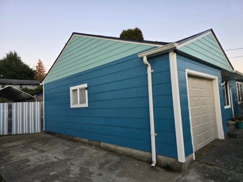 Siding for Matthew Brooms Construction  in Coos Bay, OR